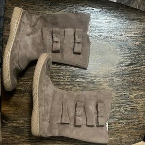 Livie & Luca Honeycomb Sole with Orange Accent